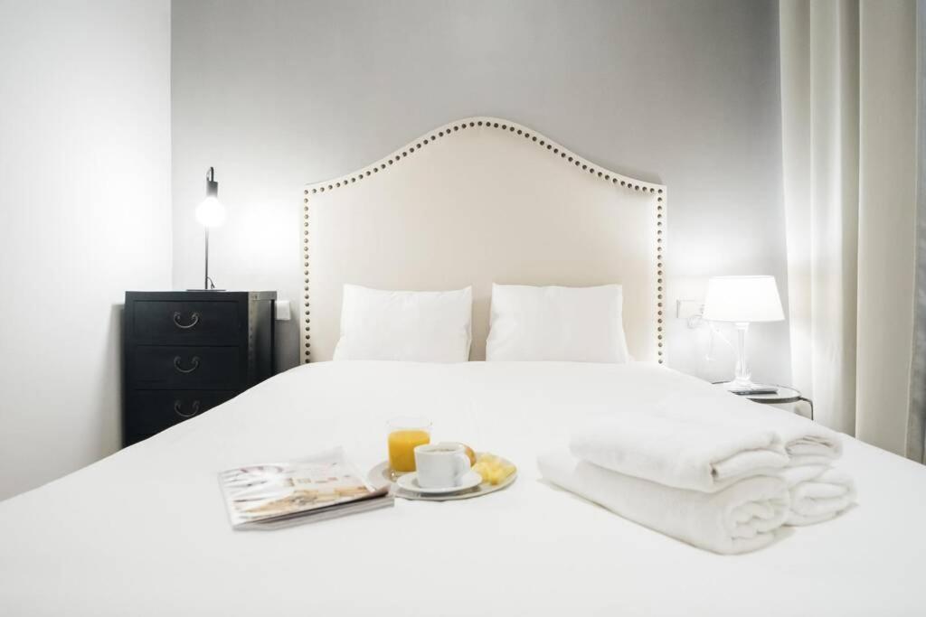 Apartamentos Plaza De Pedro Zerolo III มาดริด ภายนอก รูปภาพ