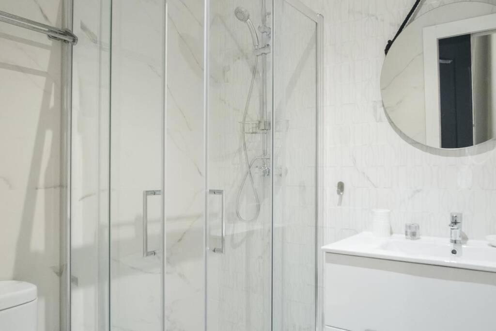 Apartamentos Plaza De Pedro Zerolo III มาดริด ภายนอก รูปภาพ